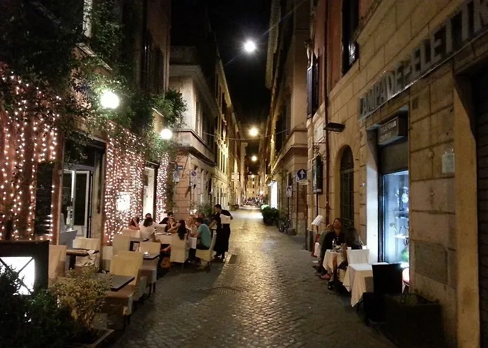 La Lumiere Di Piazza Di Spagna Řím