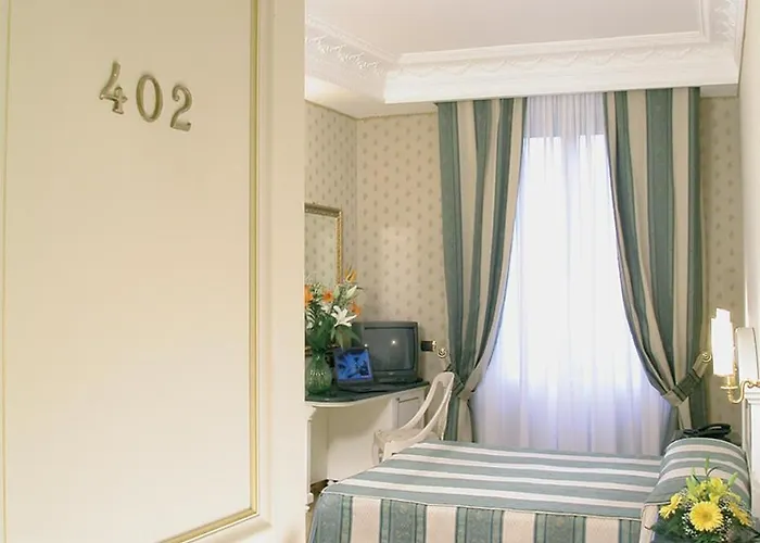 Otel La Lumiere Di Piazza Di Spagna