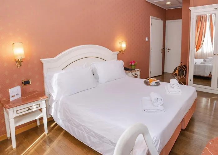 La Lumiere Di Piazza Di Spagna Otel 3*