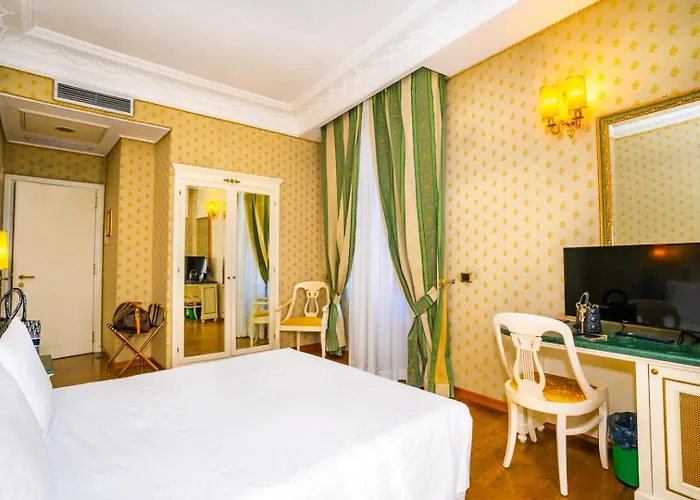 La Lumiere Di Piazza Di Spagna Otel 3*