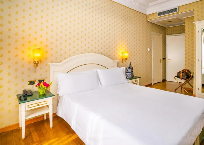 La Lumiere Di Piazza Di Spagna Otel