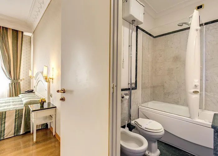 Hotel La Lumiere Di Piazza Di Spagna 3*